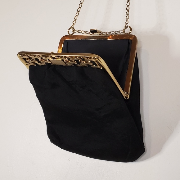 Black Magic Vintage Clasp Purse with Metal Details - Picture 5 of 13